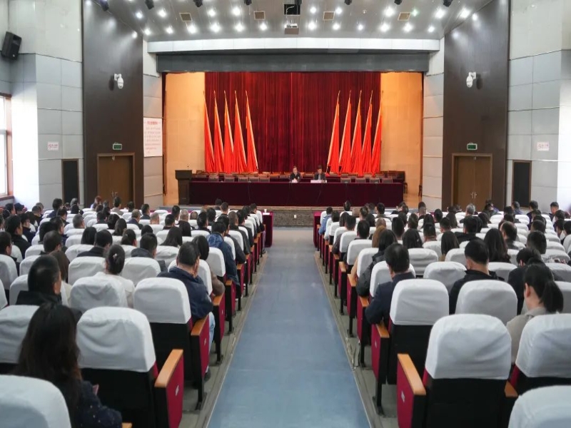 淮上区召开学习贯彻习近平新时代中国特色社会主义思想主题教育党课报告会暨建设“淮上新区”动员大会