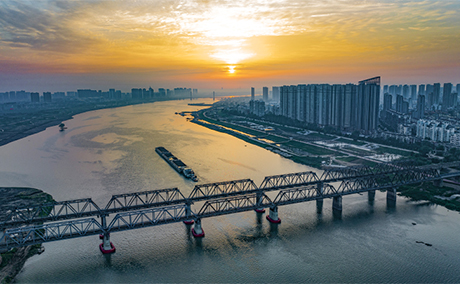 鸟瞰淮河两岸