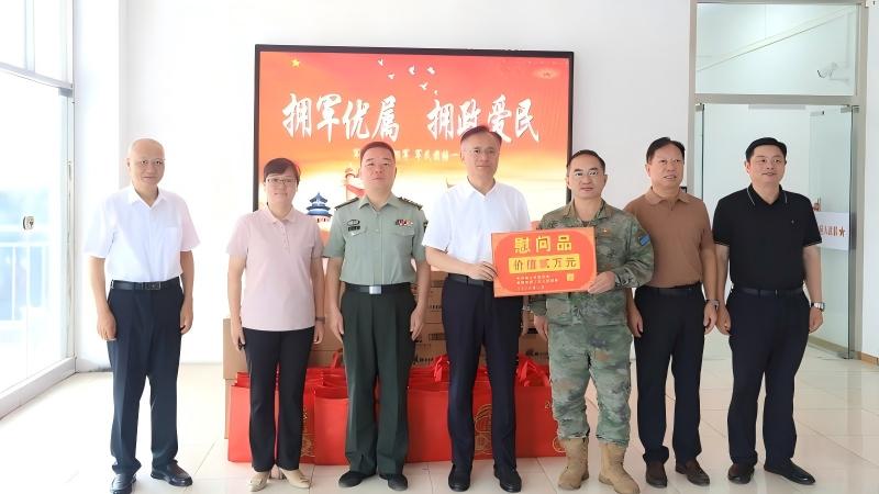 史法勇带队开展“八一”建军节慰问活动